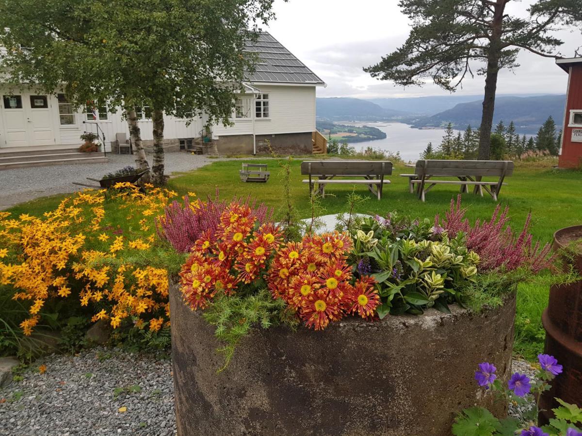 Granum Gård Hotell Fluberg Eksteriør bilde