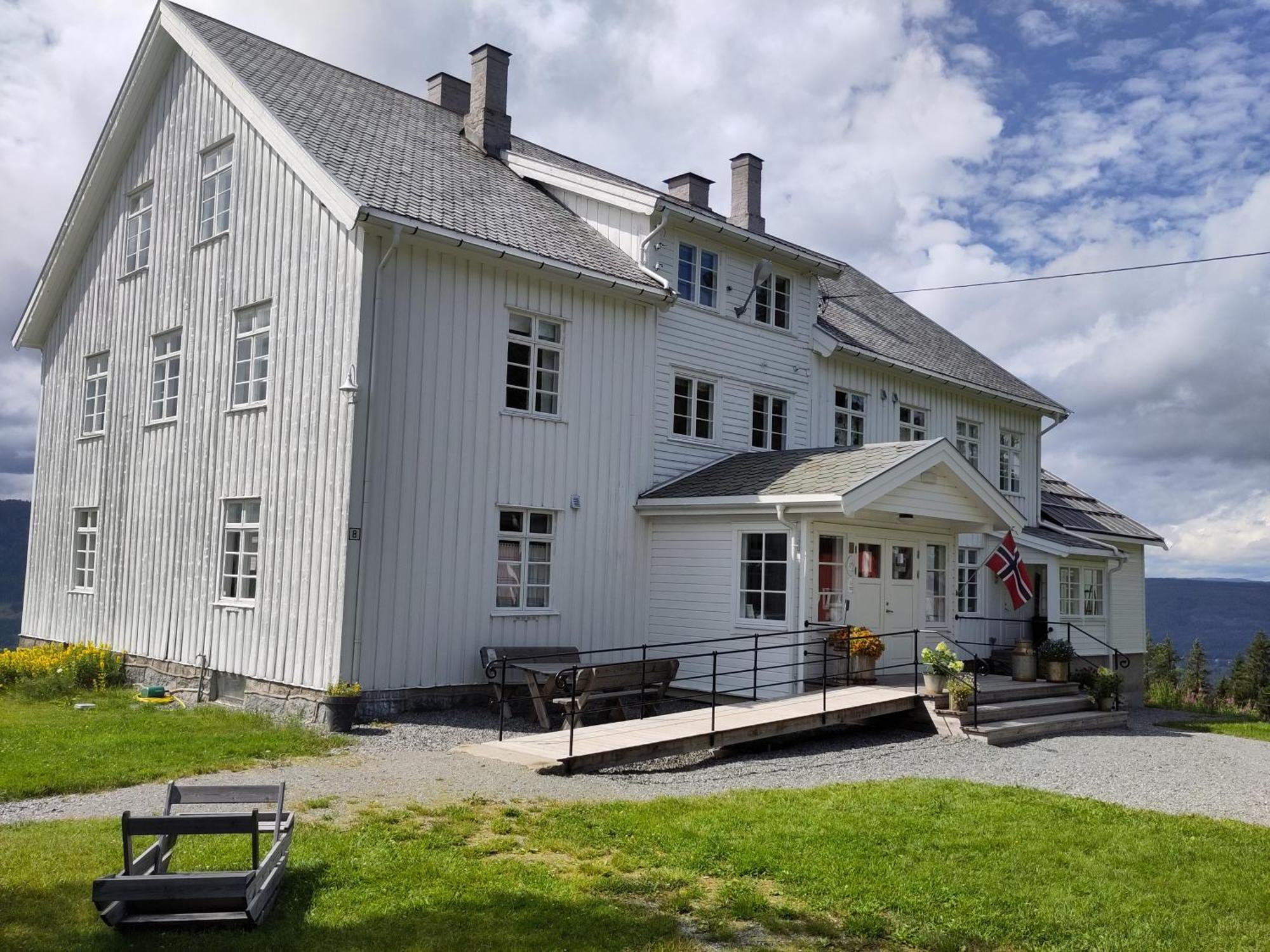 Granum Gård Hotell Fluberg Eksteriør bilde