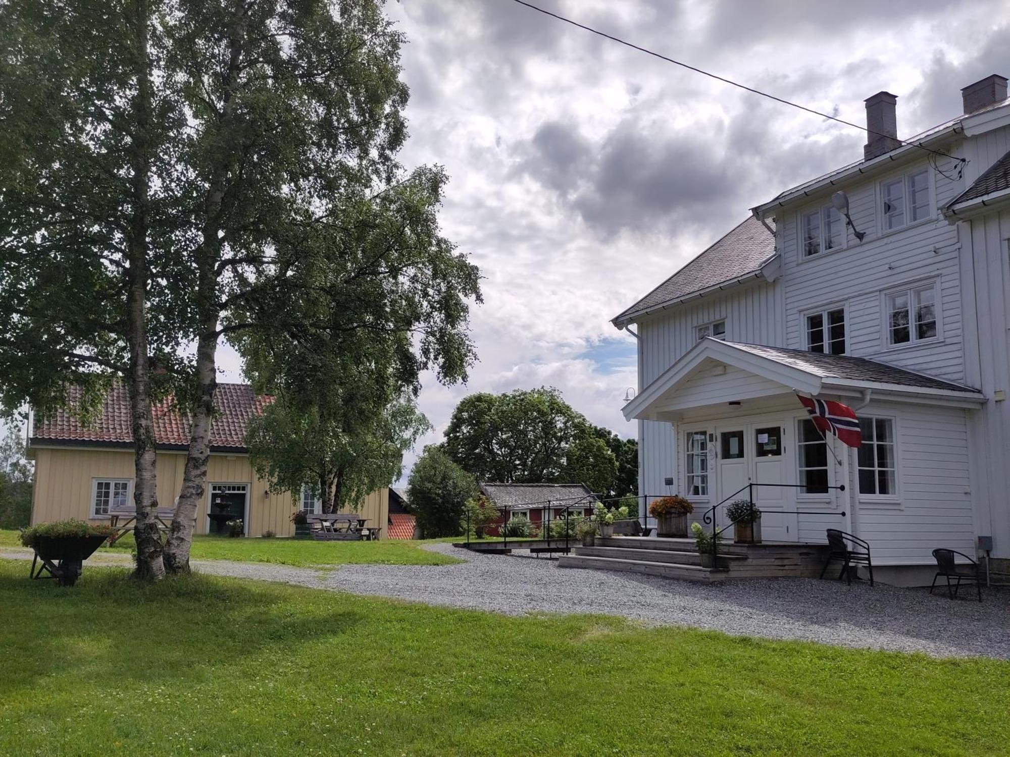 Granum Gård Hotell Fluberg Eksteriør bilde